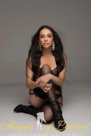 Malky (26) London Escort