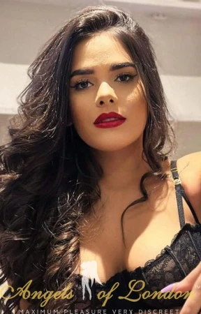Brazilian escort Verve in black