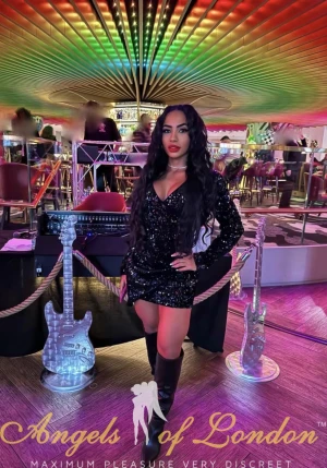 Zarah (26) London Escort