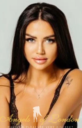 London escort Charoite face shot