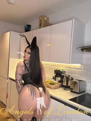 Brazilian escort Zolten showing big ass