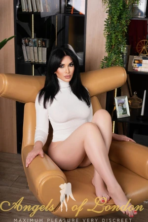 Narcissa (29) London Escort