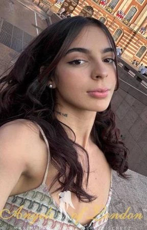 Brazilian escort Lenta face