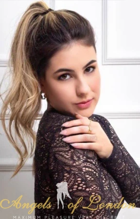 London escort Petra face