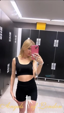 Blonde escort Bazia selfie in gym gear