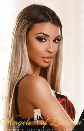 Annissa London Escort