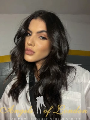 London escort Izaura selfie