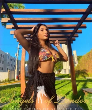 London escort Zaura outdoors
