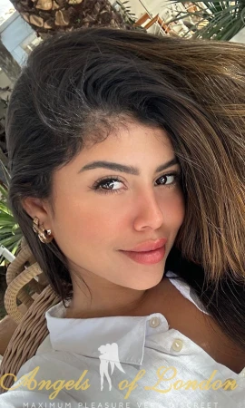 London escort Spark face
