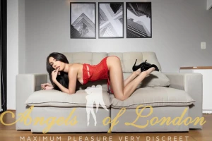 Natural escort Maguanaon hands and knees on the couch