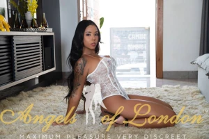 London escort Lunola in lace lingerie