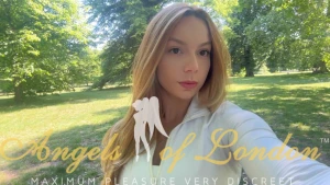London escort Helix outdoors selfie