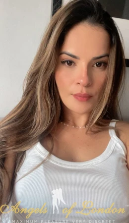 London escort Hottie selfie