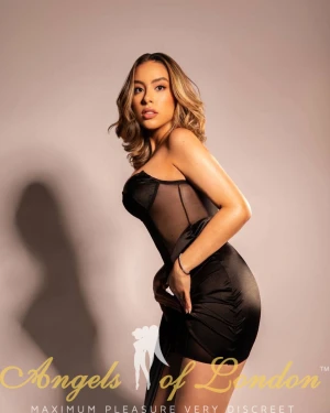 Ruxandra (23) London Escort