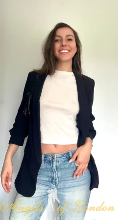 Italian escort Dizora in black jacket