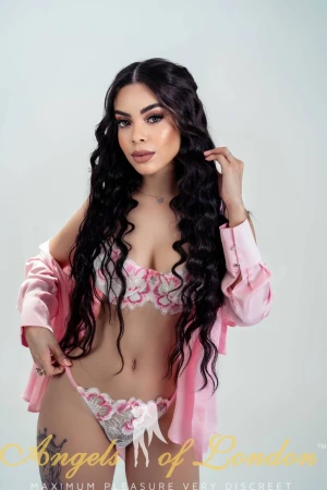 Lalani (21) London Escort