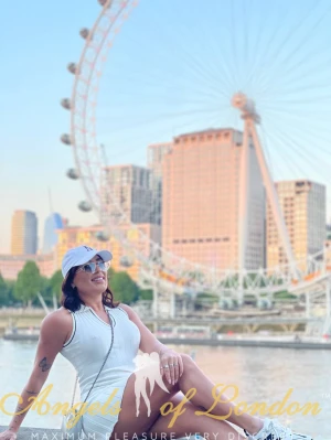 London escort Helma cityscape