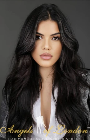 Izaura London Escort