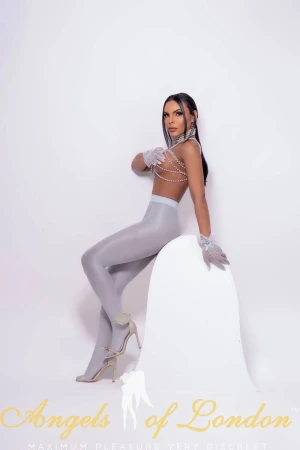Cadbury (26) London Escort