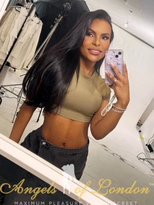 Cadbury (26) London Escort