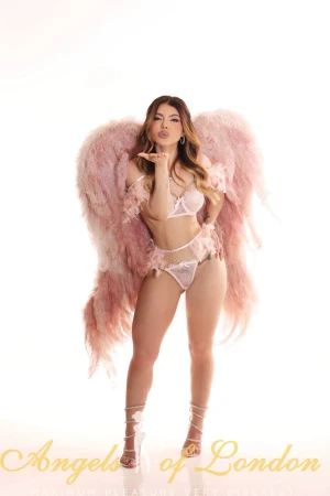 Danone (29) London Escort