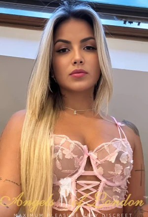 Safa London Escort