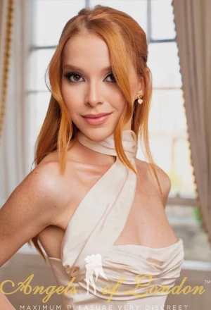 London escort Dionce face