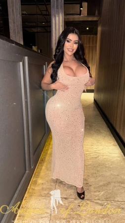 Brazilian BBW Escort Available in Central London