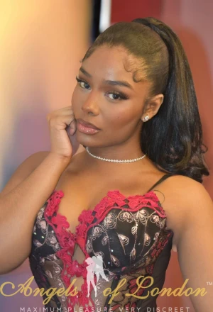 London escort Dorris face