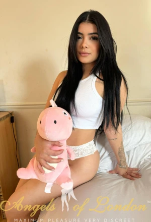 Reida (22) London Escort