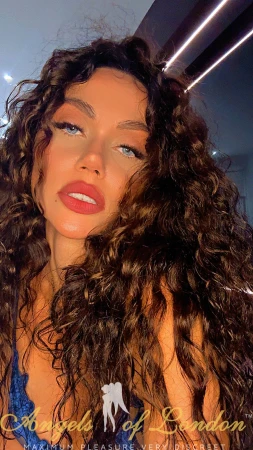 Charoite (25) London Escort