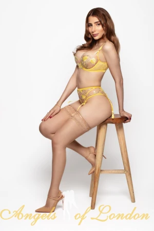 Fabiola (24) London Escort