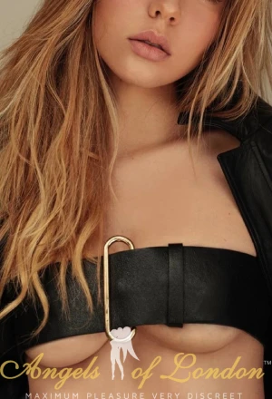 Elarin London Escort