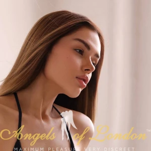 Mikami (21) London Escort