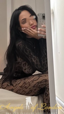 Flokita (24) London Escort