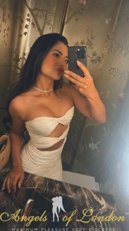 Aivana (24) London Escort