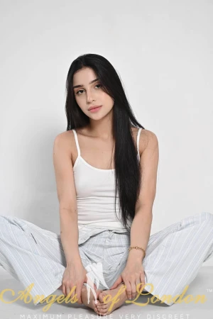 Minilla (20) London Escort