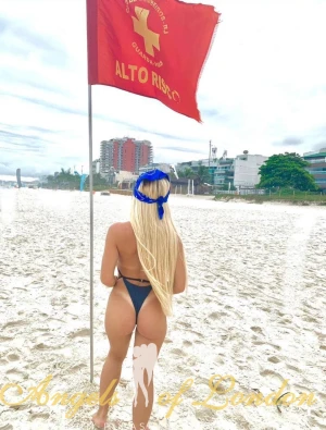 Colenia (24) London Escort