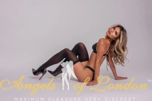 Raffaella (23) London Escort