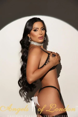 Tetty (26) London Escort