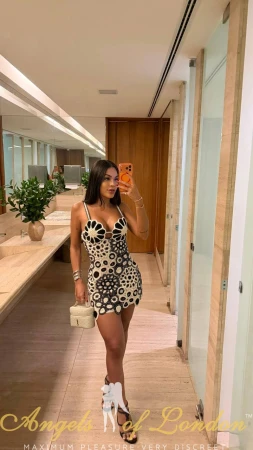 Yelan (25) London Escort