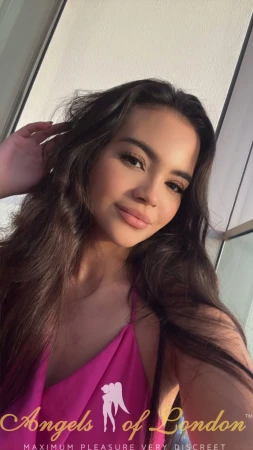 Muneca (23) London Escort