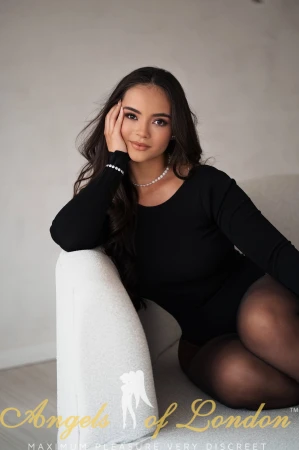 Muneca (23) London Escort