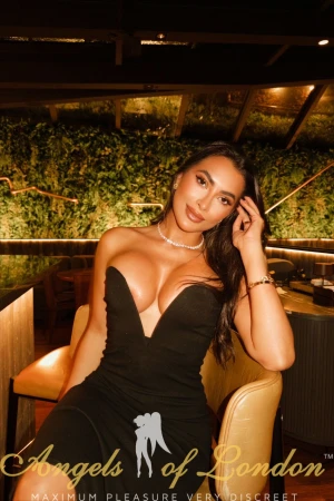 Idalys (24) London Escort