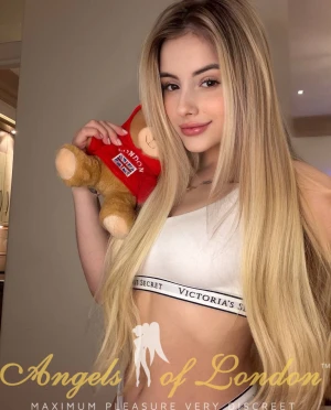 Billa (20) London Escort