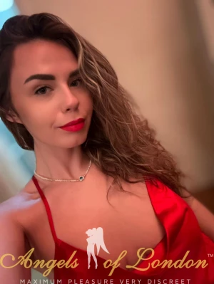 Ale (21) London Escort