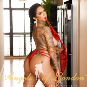 Esalla (23) London Escort