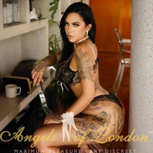 Esalla (23) London Escort