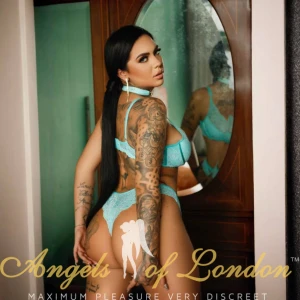 Esalla (23) London Escort
