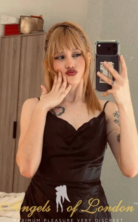 Sentalia (21) London Escort